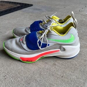 Nike mens 13 Freaks 3 Primary colors 2021 DA0694-100 sneaker shoes EUC